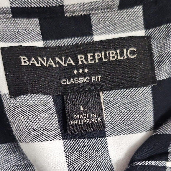 Banana Republic Black and White Plaid Button-Down Shirt 100% Cotton - Picture 4 of 6